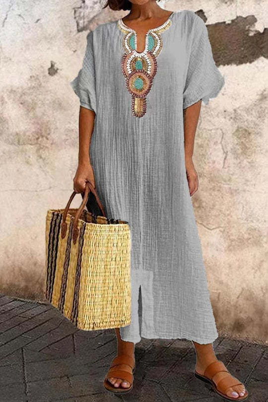 Classic Vintage Dress with a Flattering Fit