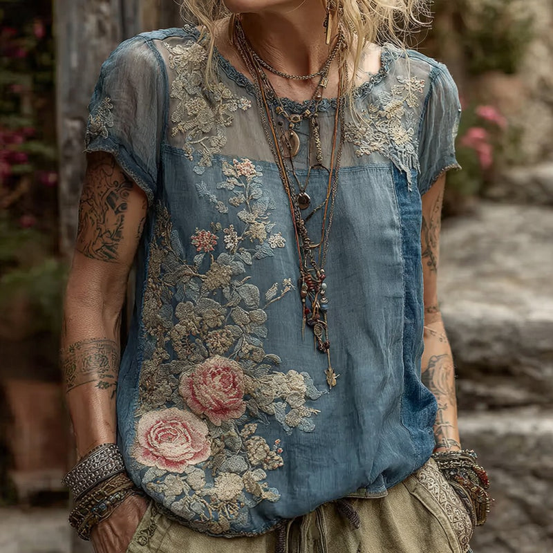 Klassisesti suunniteltu T-Paita