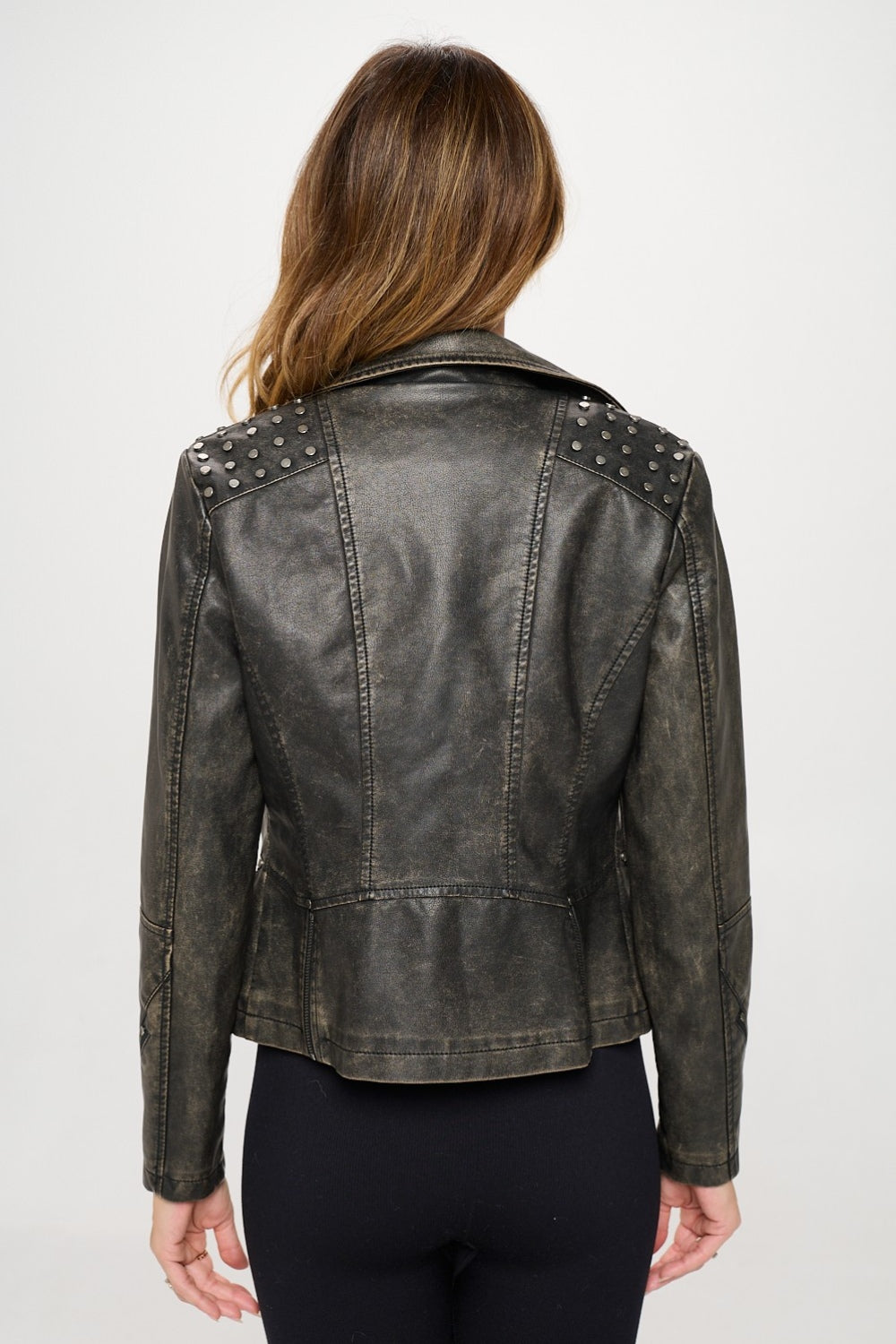 Effortlessly Elegant Jacket with a Timeless Design
