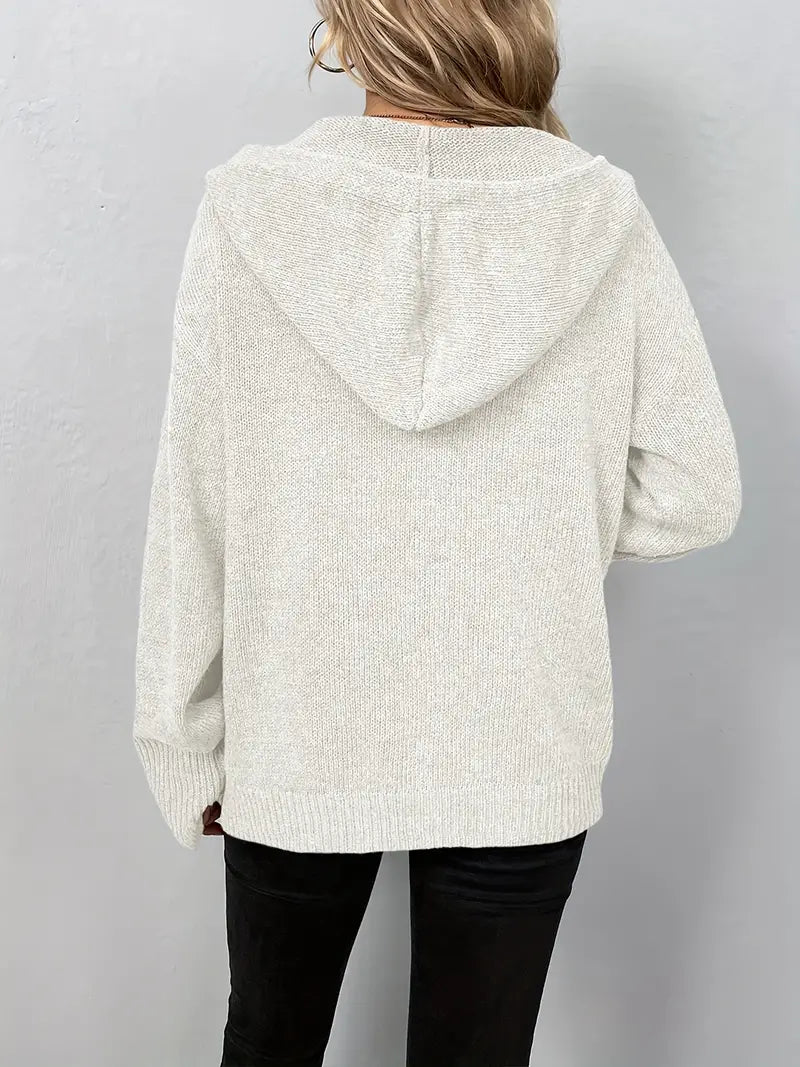 Effortlessly Elegant Cardigan with a Timeless Design