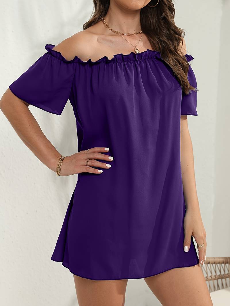 Well Tailored Dress with a Graceful Silhouette