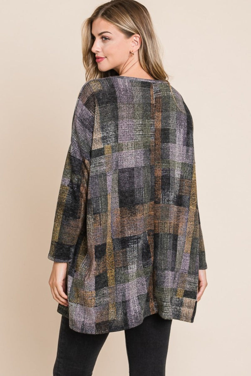 Classic Vintage Top with a Flattering Fit