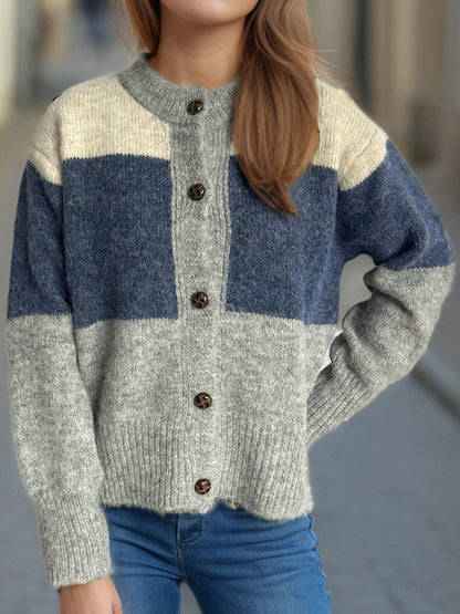 Beautifully Finished Cardigan in a Timeless Design