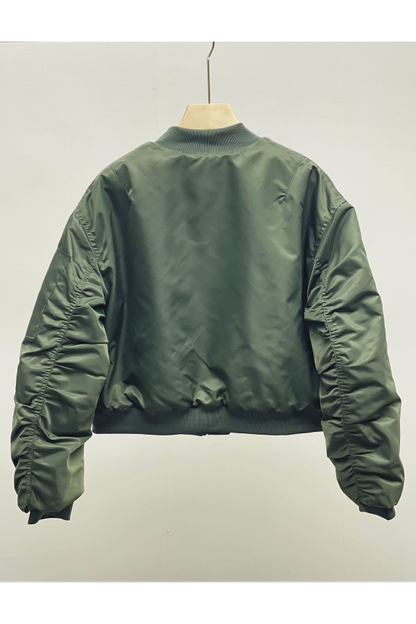 Well Tailored Jacket with a Graceful Silhouette