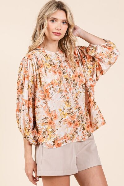 Classic Vintage Blouse with a Flattering Fit