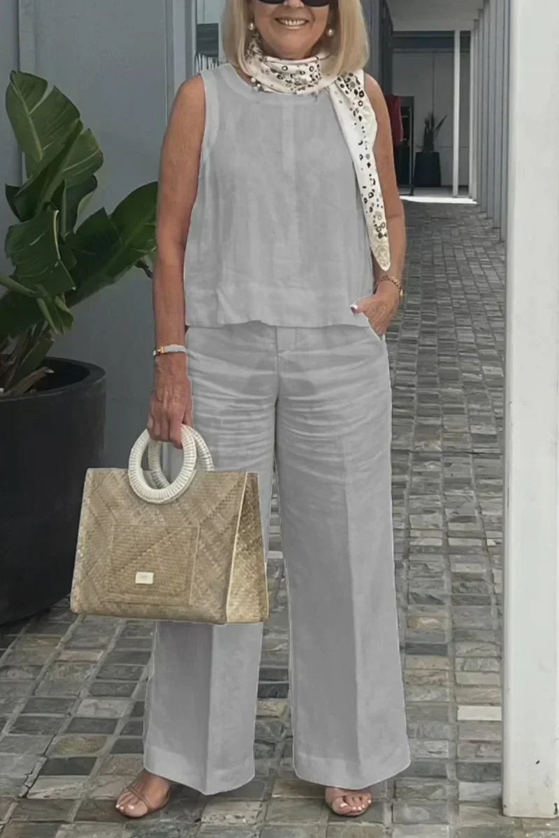 Sophisticated Garment with a Clean Classic Look