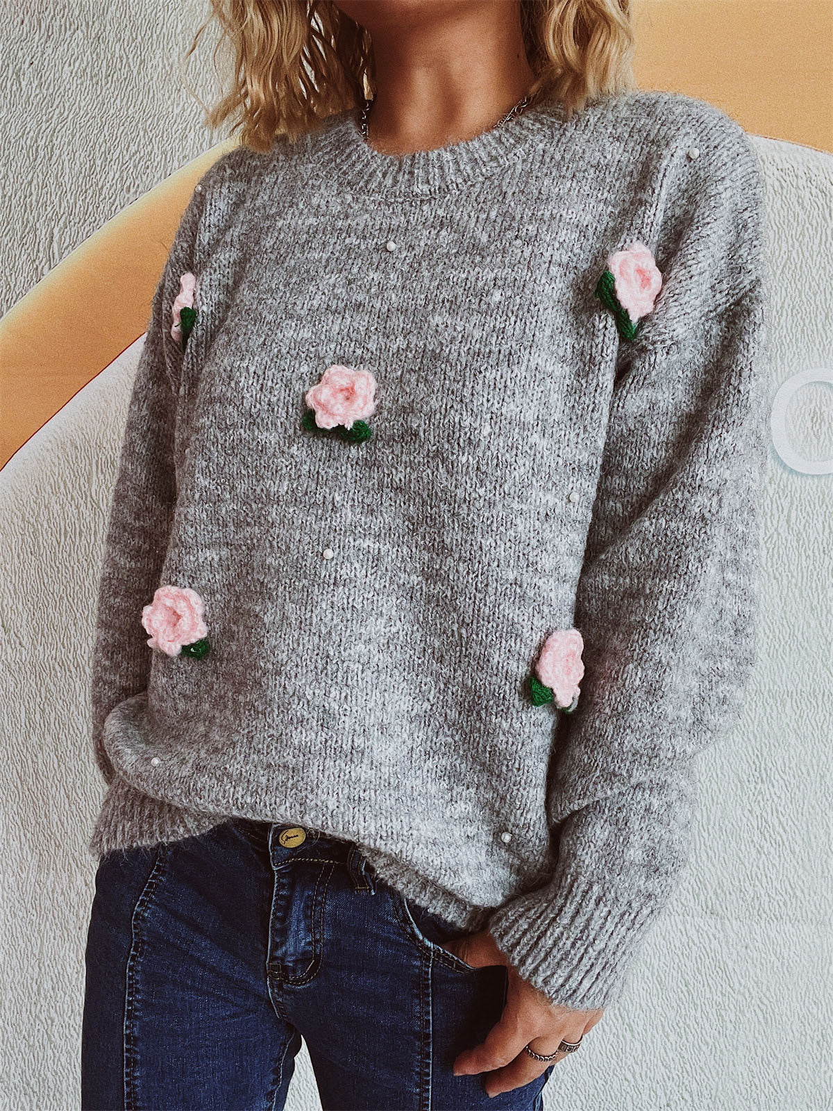 Stefanie® | Long-sleeved sweater with a floral crew neck