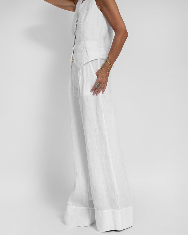 A Vintage Style Trousers with Delicate Timeless Details