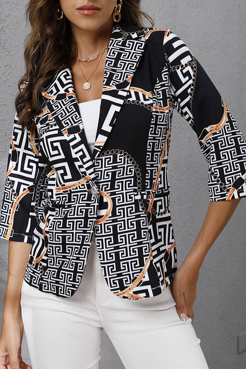 Elegantly Styled Jacket for Everyday Wear