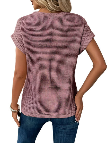 Well Tailored Blouse with a Graceful Silhouette
