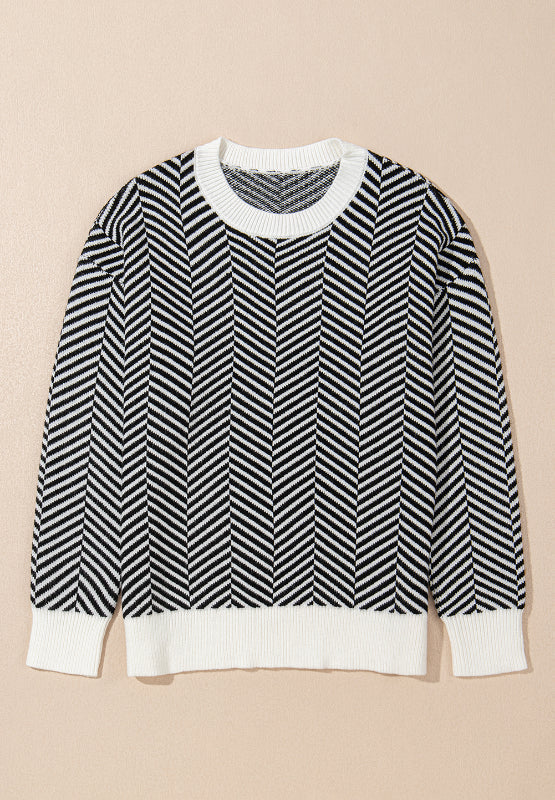 Well Tailored Sweater with a Graceful Silhouette