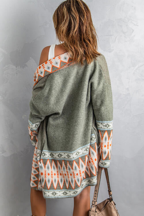 Elegantly Styled Cardigan for Everyday Wear