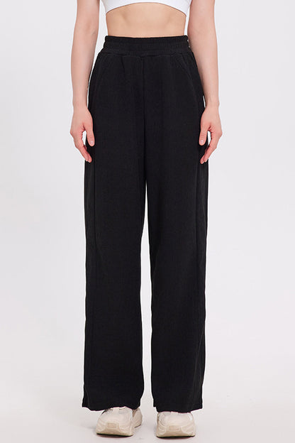 Sophisticated Trousers with a Clean Classic Look