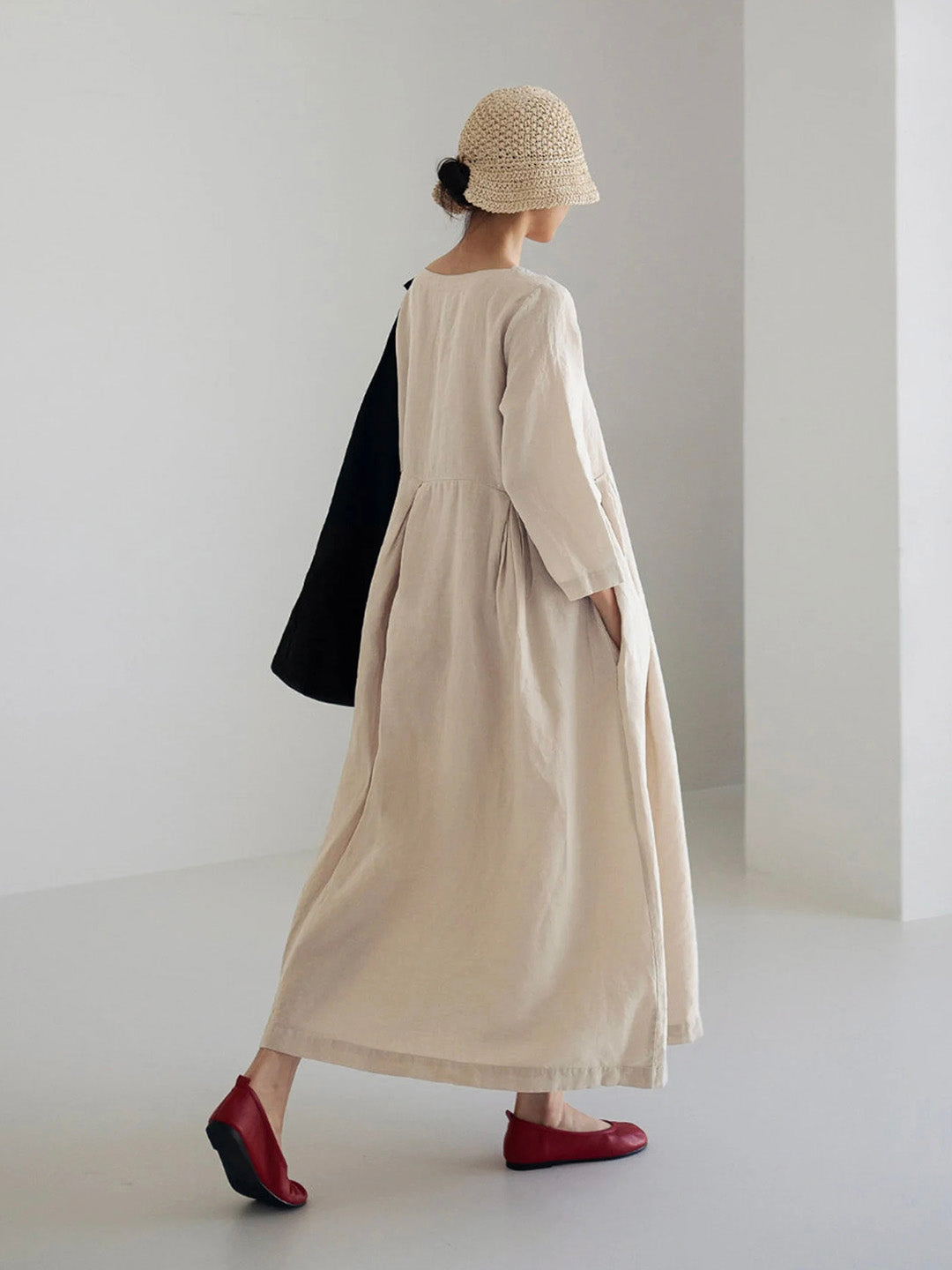 Gracefully Styled Dress for Any Occasion