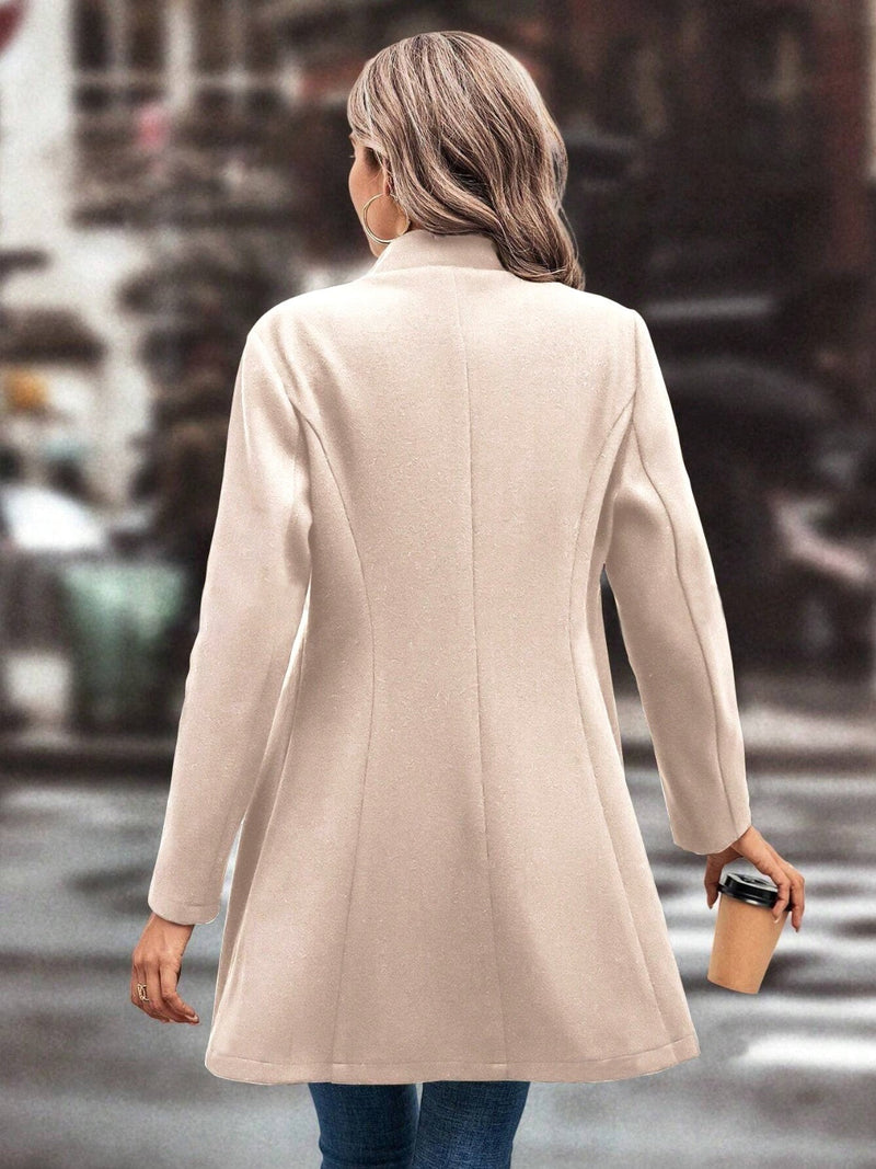 Polished Coat with an Effortless Classic Look