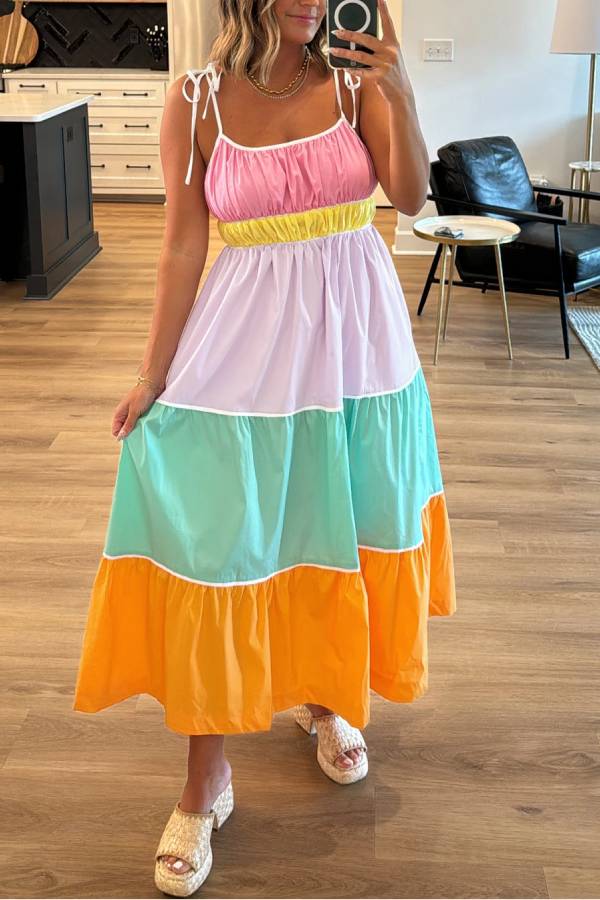 Effortlessly Elegant Dress with a Timeless Design