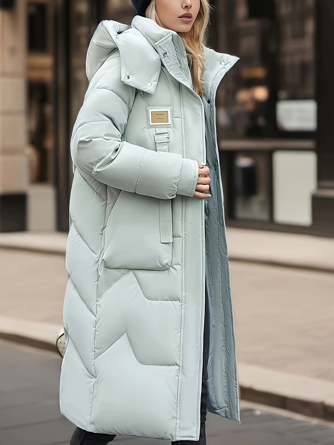 Elegantly Styled Coat for Everyday Wear