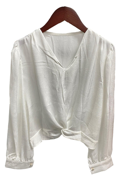 Elegantly Styled Blouse for Everyday Wear