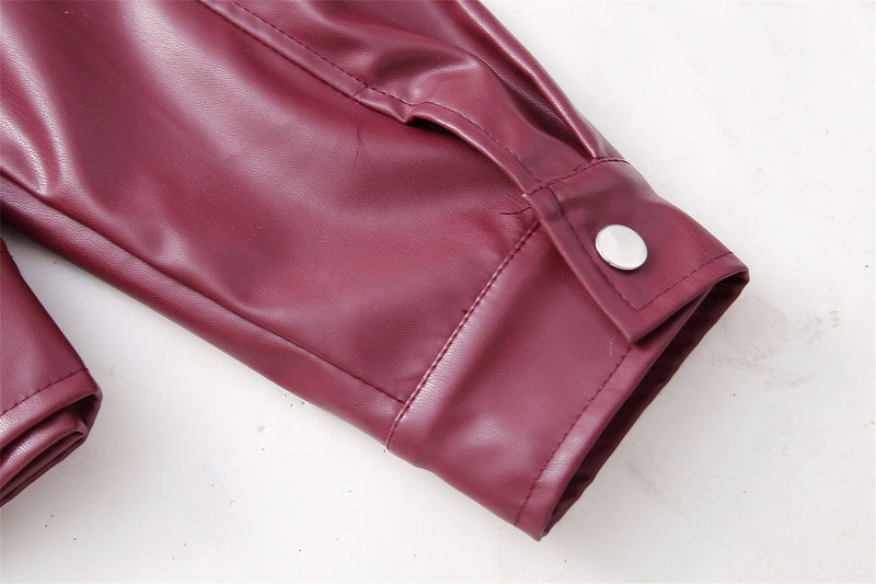 Effortlessly Elegant Jacket with a Timeless Design
