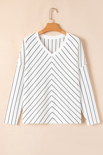 Classic Vintage Blouse with a Flattering Fit