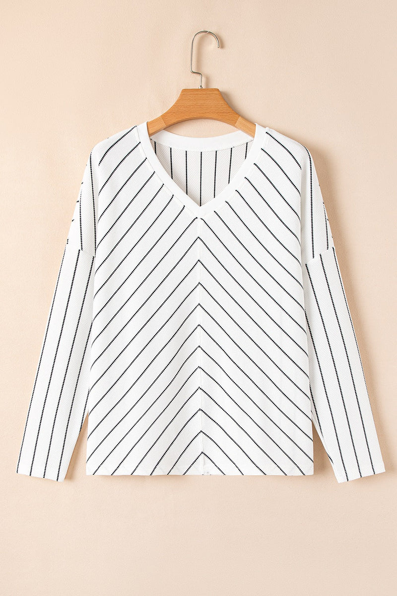 Classic Vintage Blouse with a Flattering Fit
