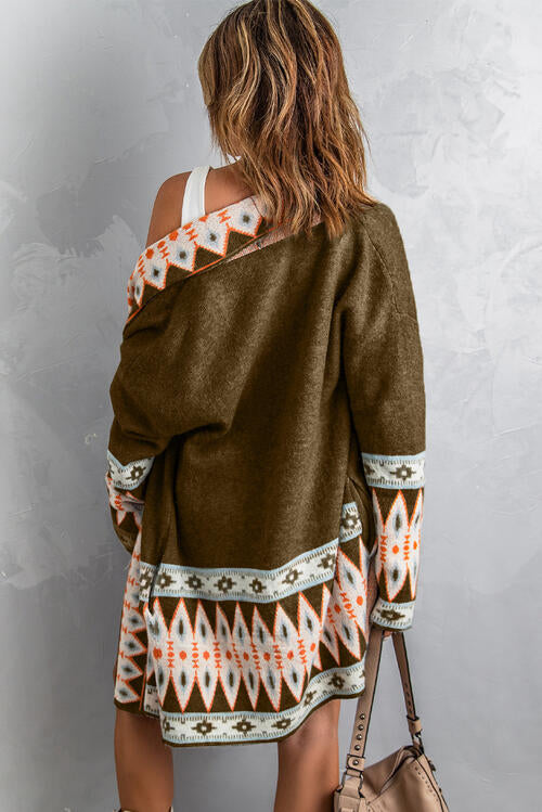 Elegantly Styled Cardigan for Everyday Wear