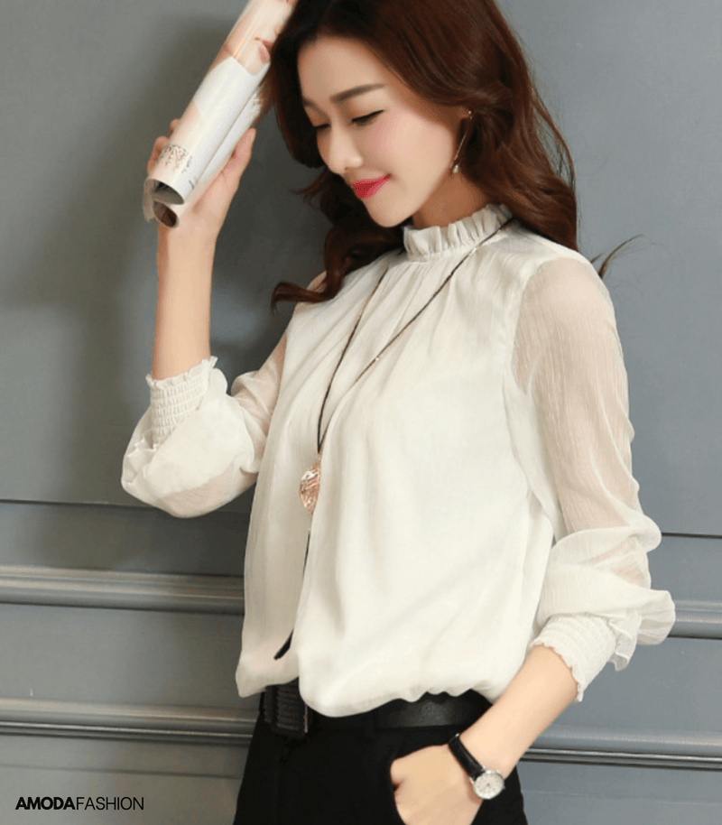 Classic Vintage Blouse with a Flattering Fit