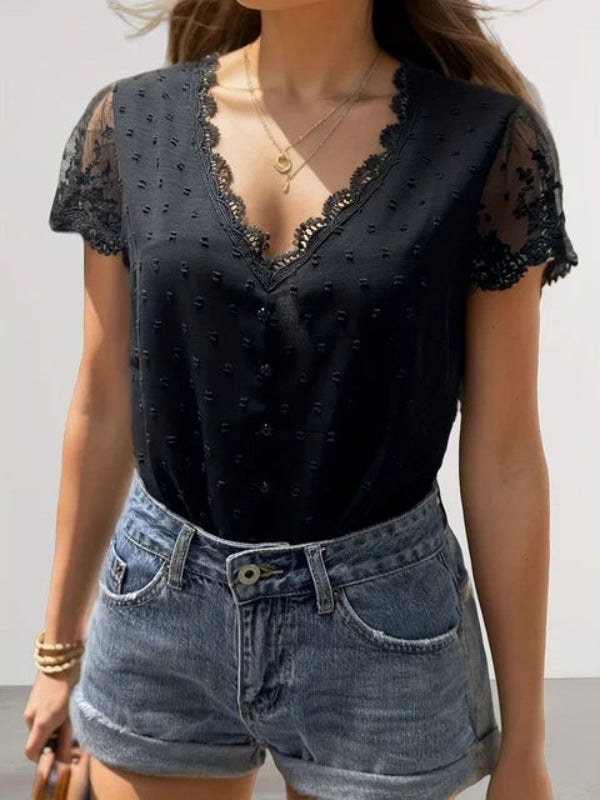 Classic Vintage Blouse with a Flattering Fit