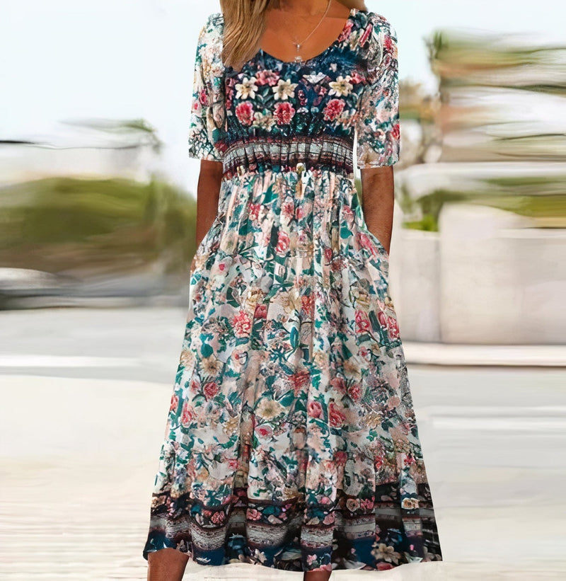Classic Vintage Dress with a Flattering Fit