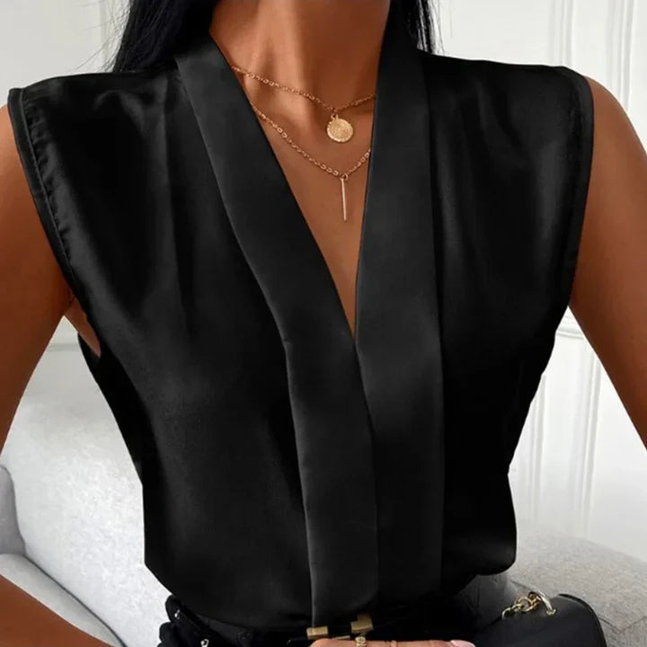 Polished Blouse with an Effortless Classic Look