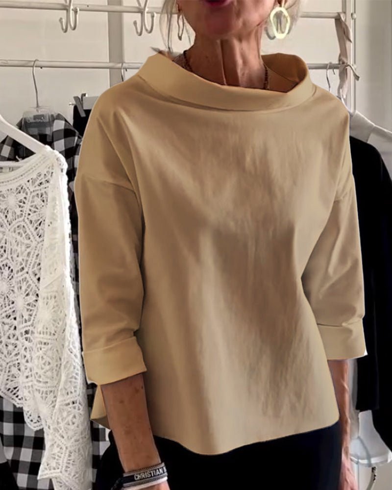 Sophisticated Blouse with a Clean Classic Look