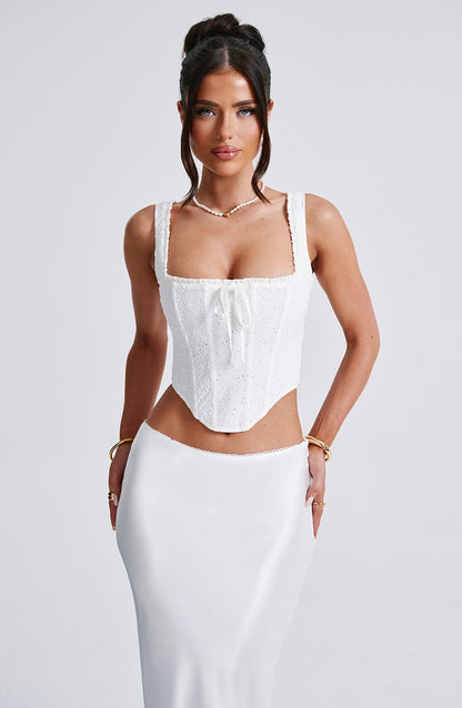 Beautifully Finished Garment in a Timeless Design