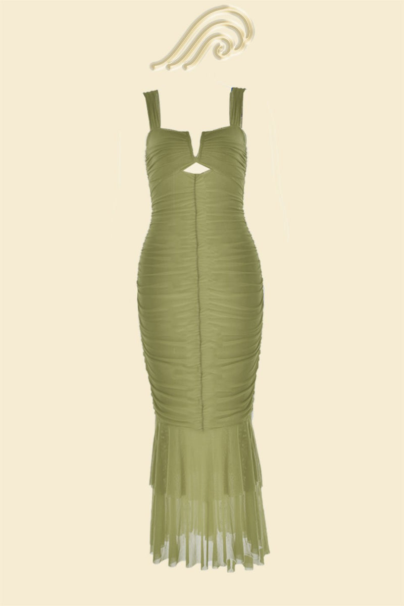 Beautifully Crafted Dress in a Classic Style