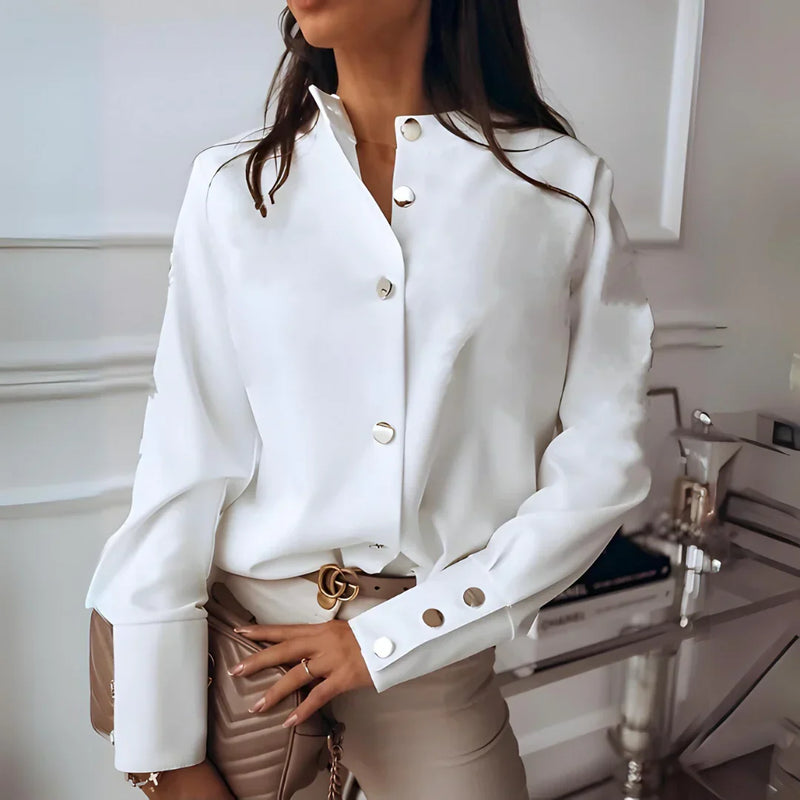 Well Tailored Blouse with a Graceful Silhouette