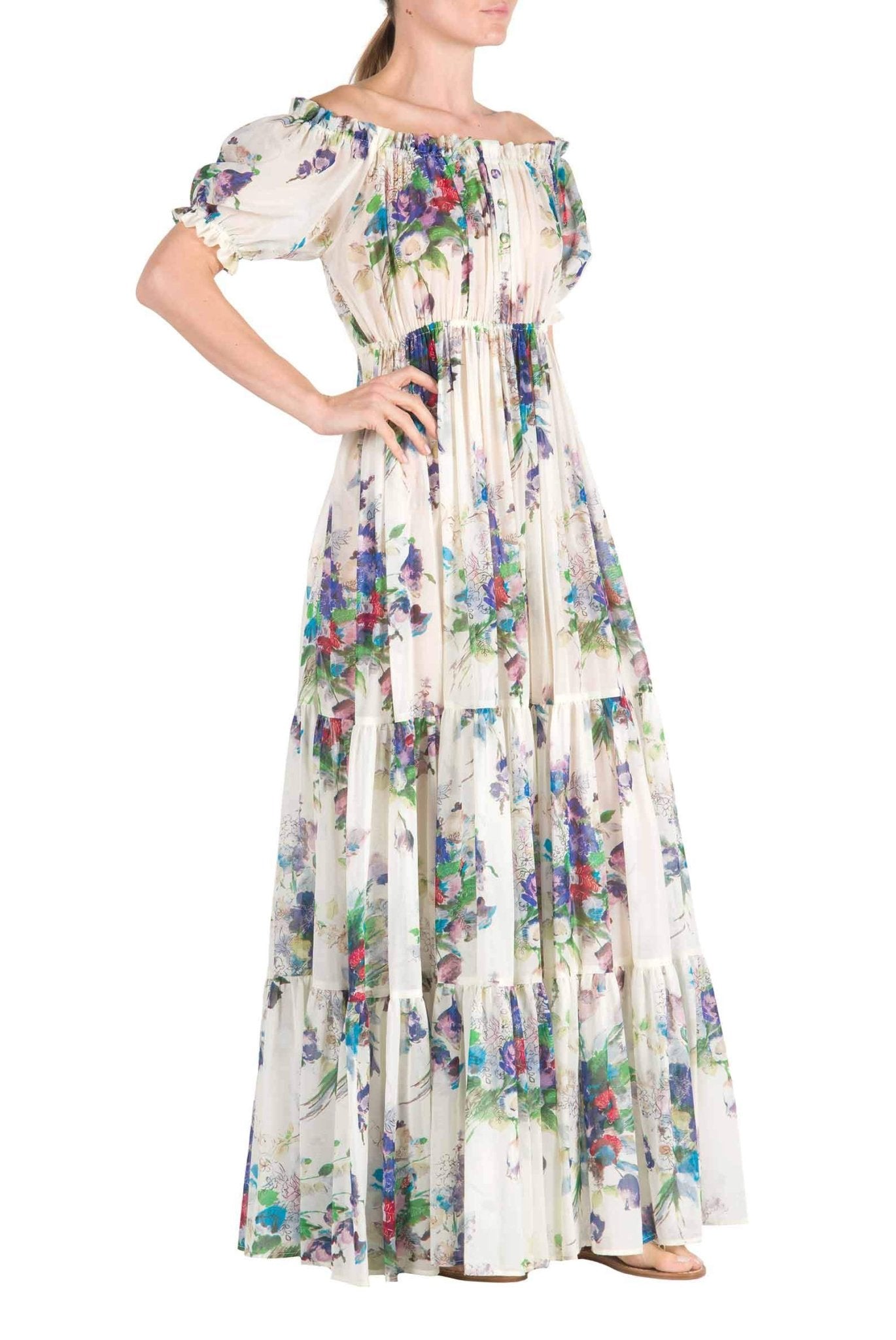 Beautifully Finished Dress in a Timeless Design