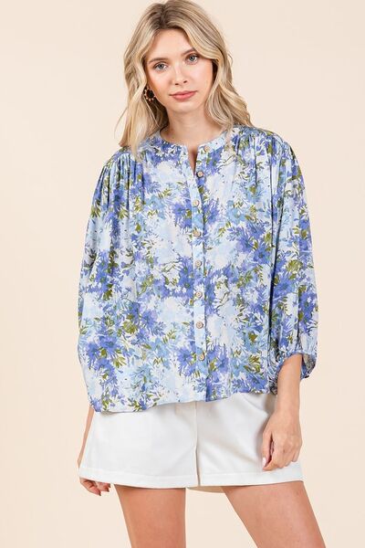 Classic Vintage Blouse with a Flattering Fit
