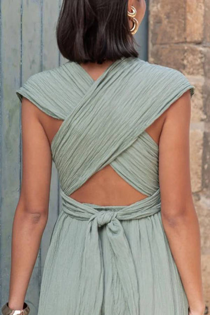 Well Tailored Pants with a Graceful Silhouette