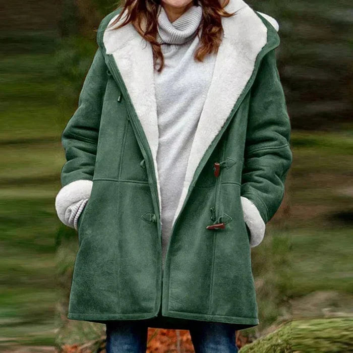 Well Tailored Coat with a Graceful Silhouette