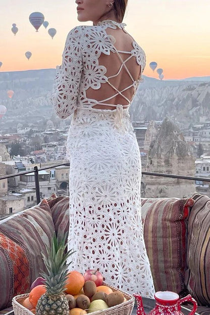 Effortlessly Elegant Dress with a Timeless Design
