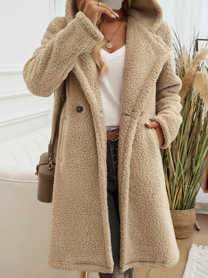 Effortlessly Elegant Coat with a Timeless Design