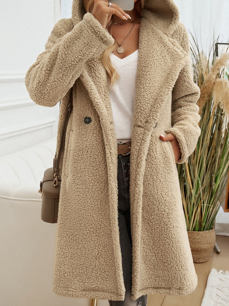 Effortlessly Elegant Coat with a Timeless Design