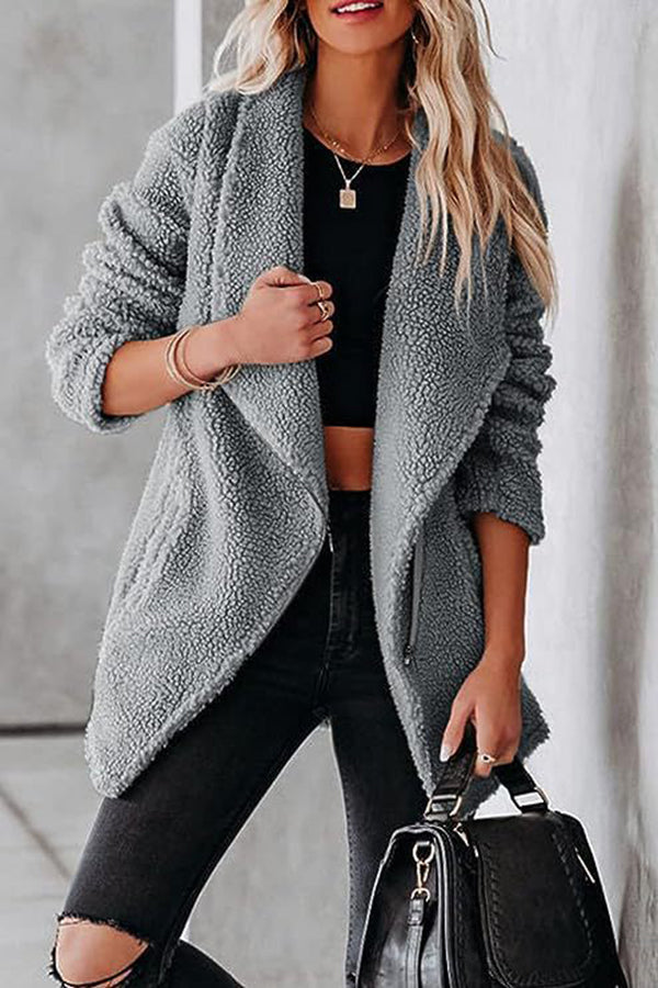 Elegantly Styled Jacket for Everyday Wear