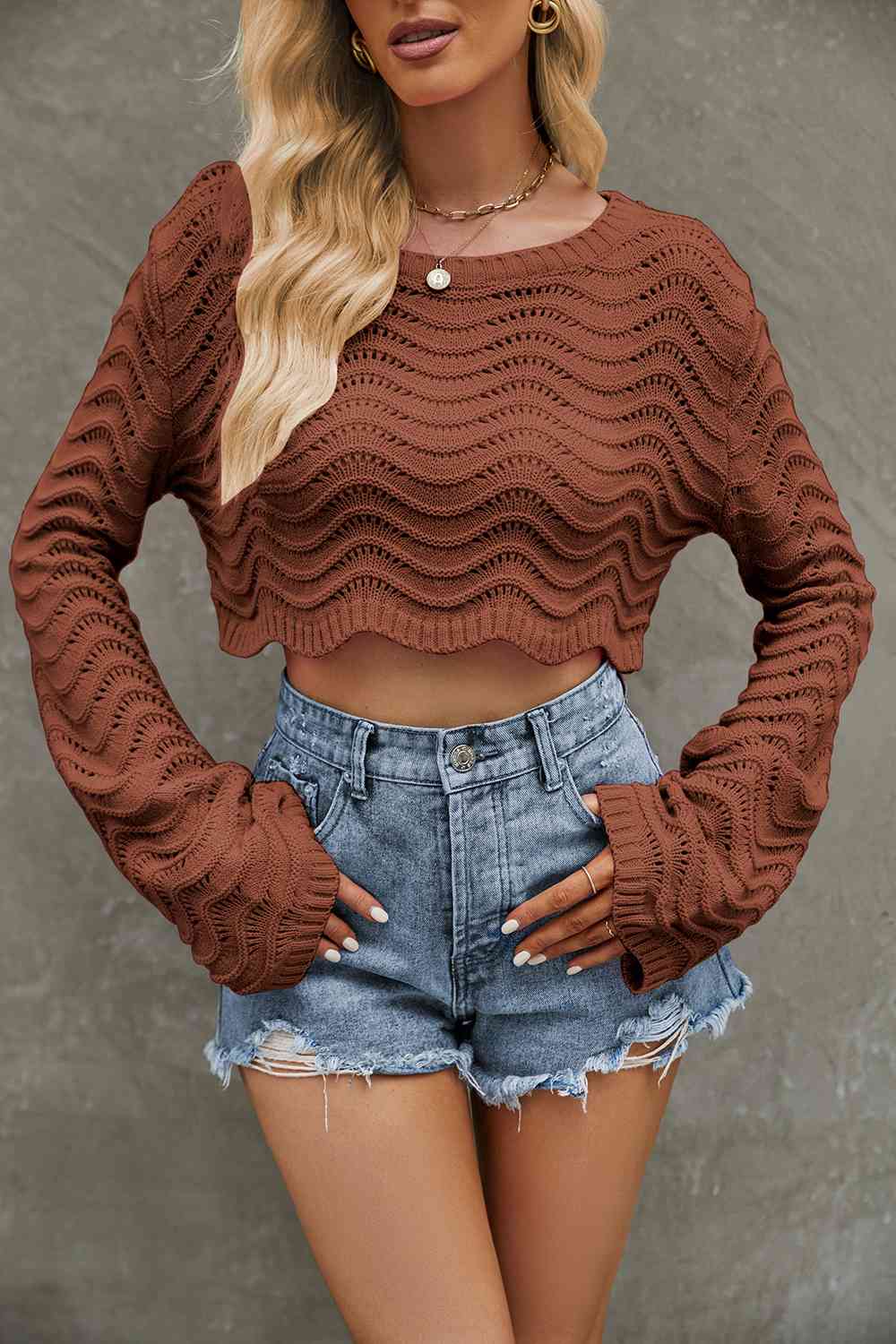 Effortlessly Elegant Sweater with a Timeless Design