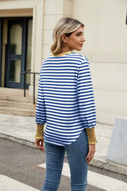 Effortlessly Elegant Top with a Timeless Design