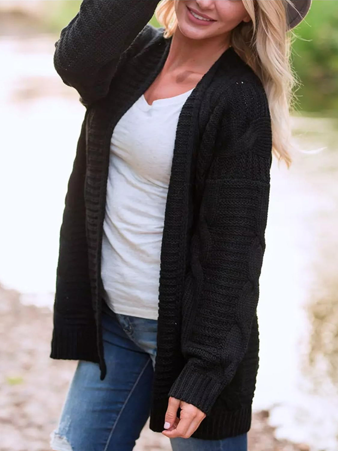 Elegantly Styled Cardigan for Everyday Wear