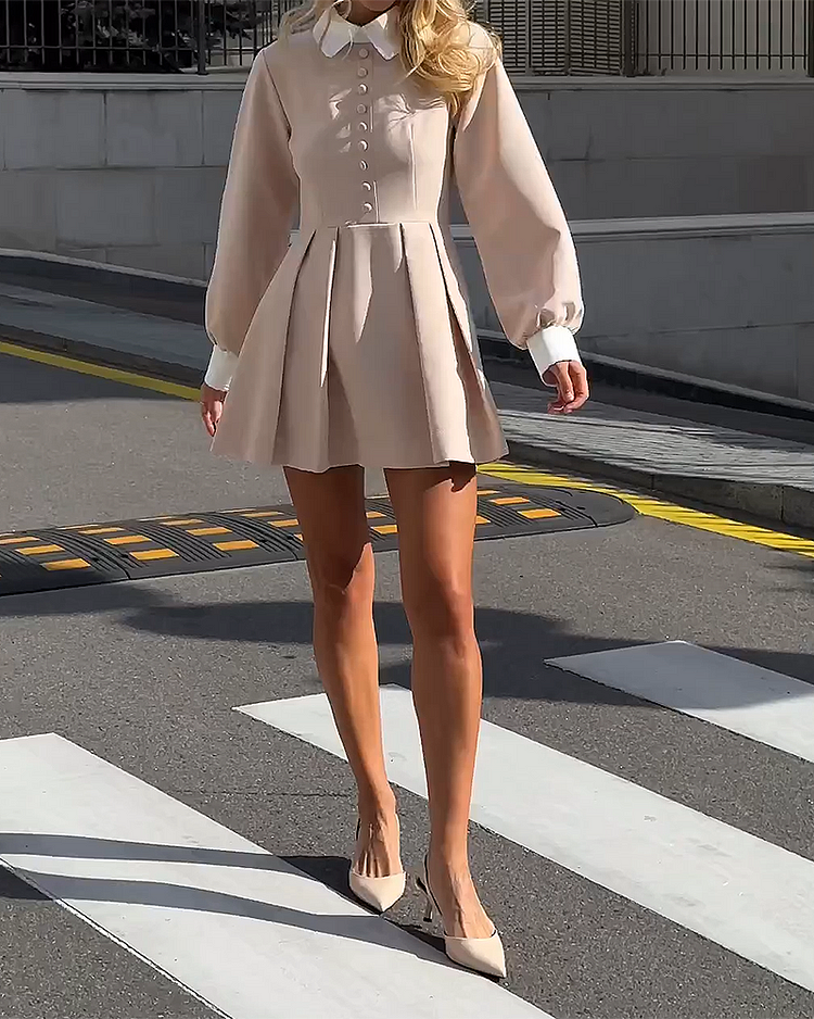 Classic Vintage Dress with a Flattering Fit