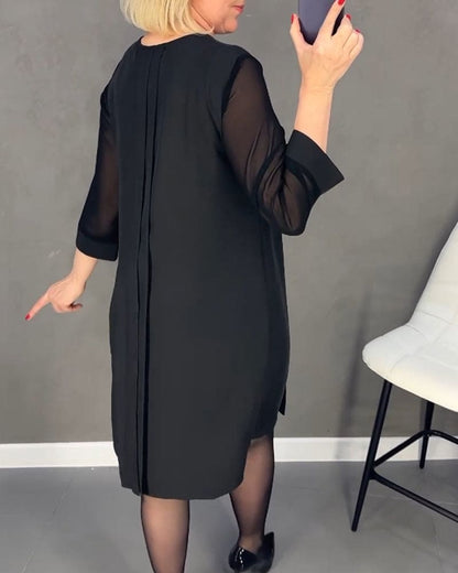 Beautifully Finished Dress in a Timeless Design