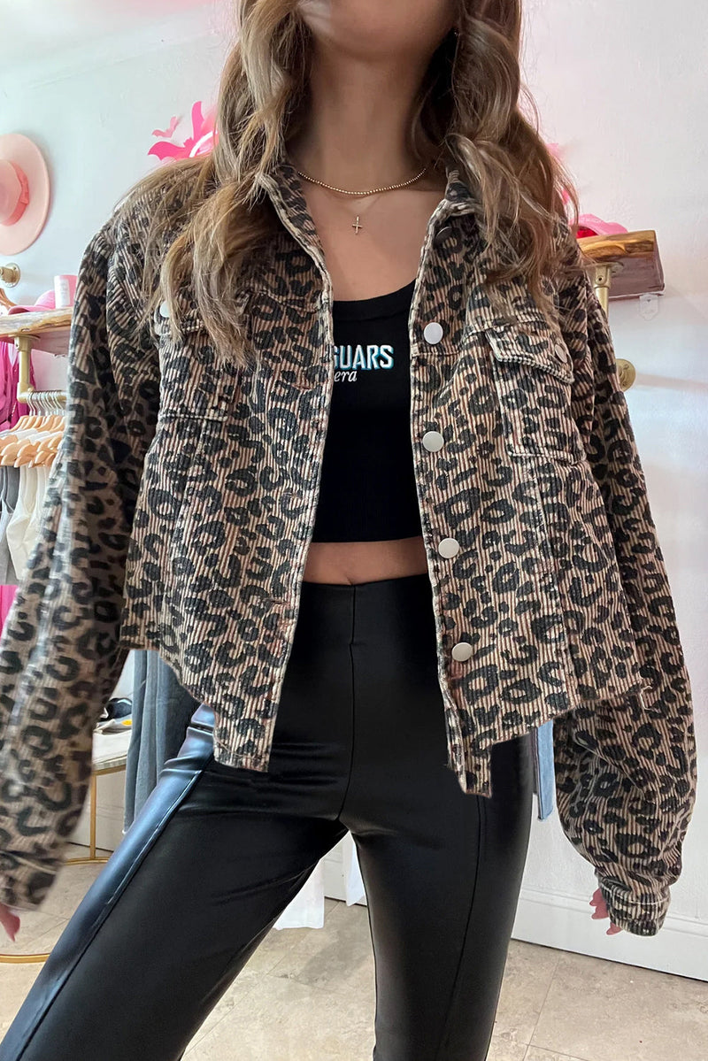 Gracefully Styled Jacket for Any Occasion