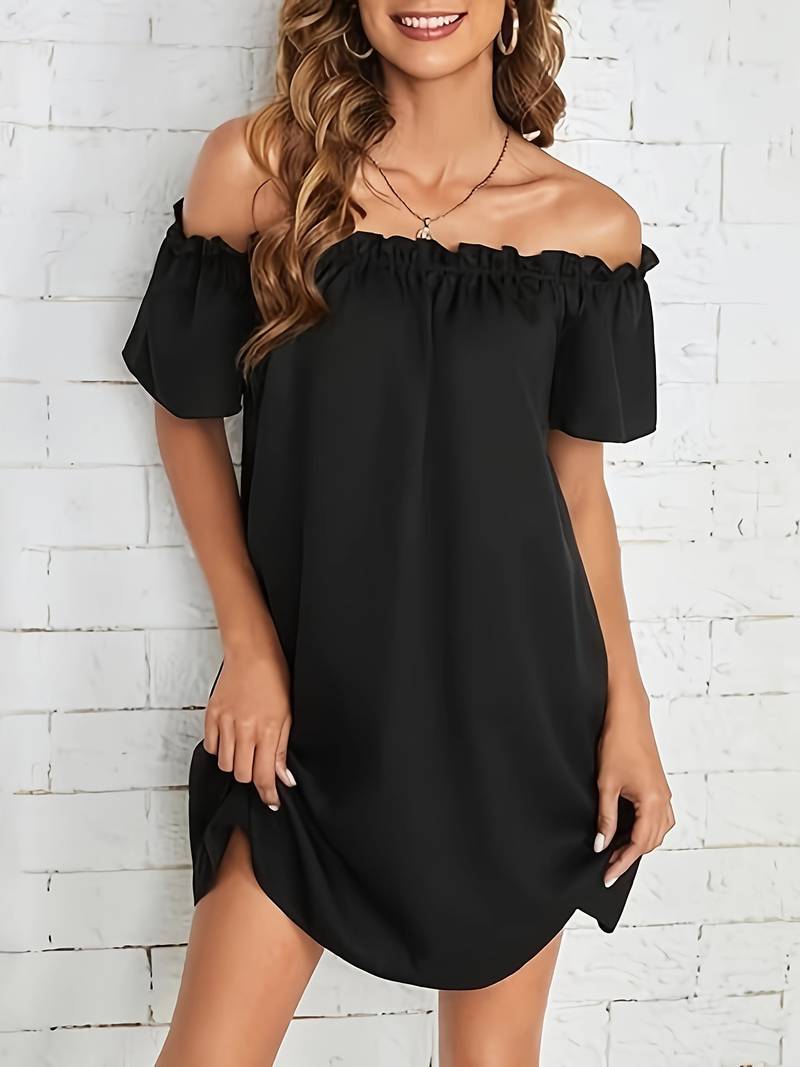Well Tailored Dress with a Graceful Silhouette