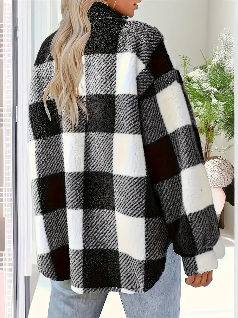 Effortlessly Elegant Jacket with a Timeless Design